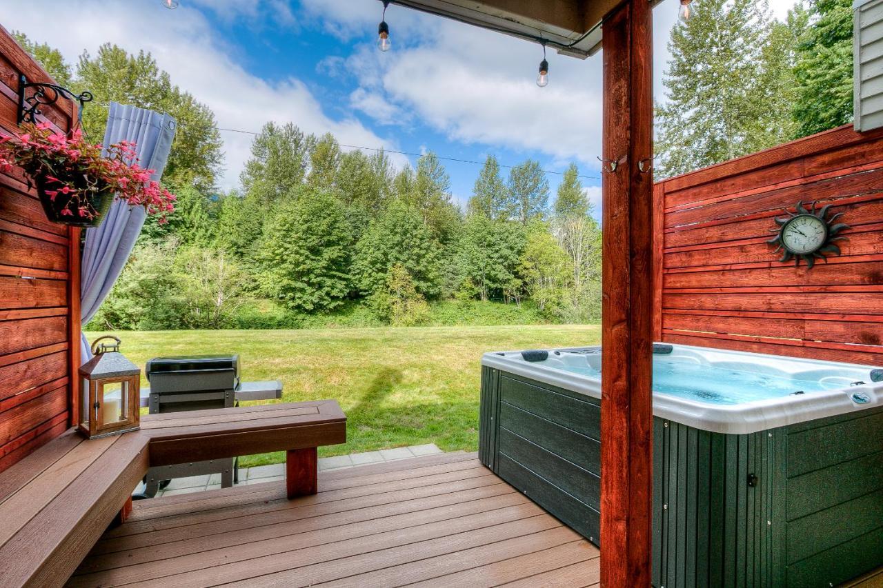 Moon River Suites #4 North Bend Bagian luar foto