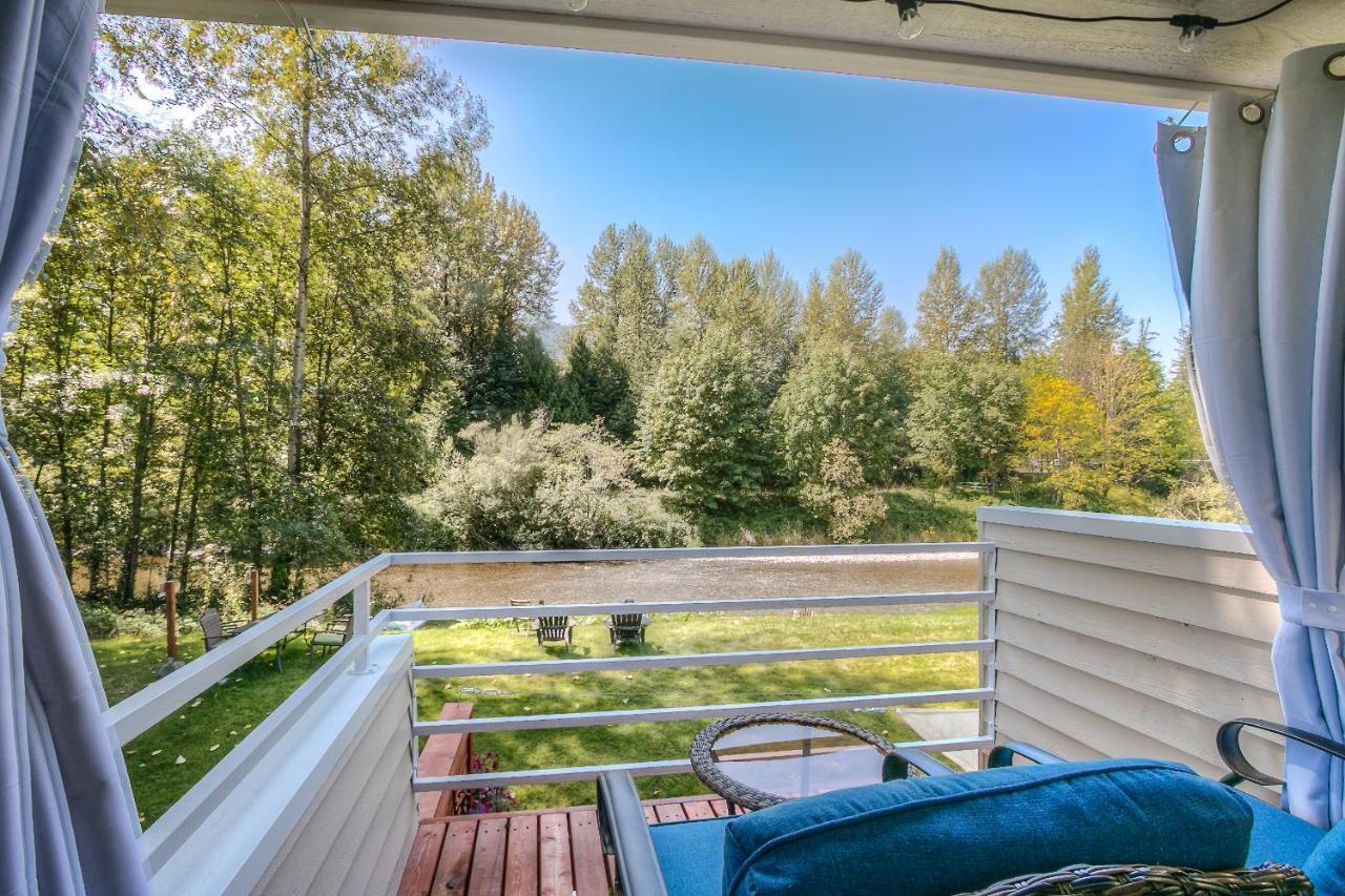 Moon River Suites #4 North Bend Bagian luar foto