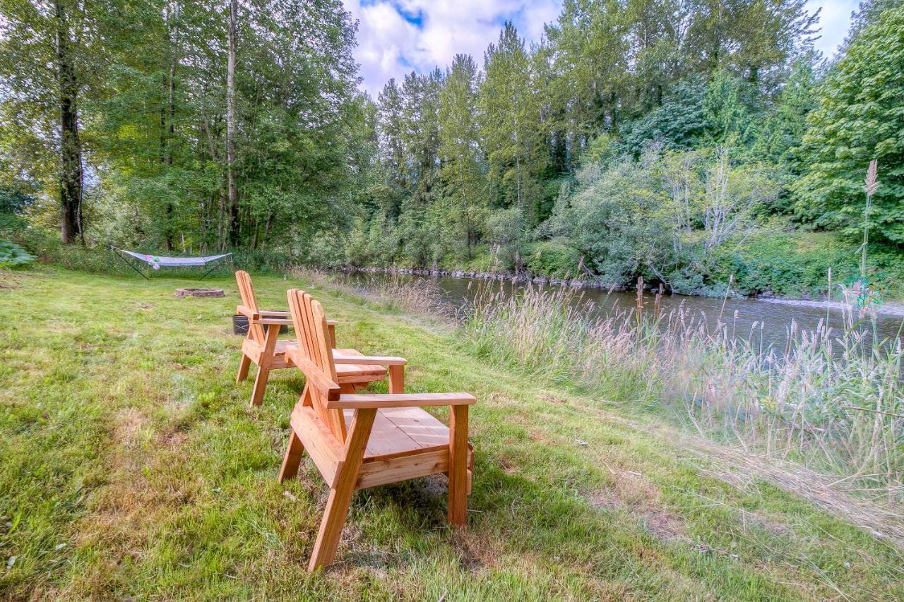 Moon River Suites #4 North Bend Bagian luar foto